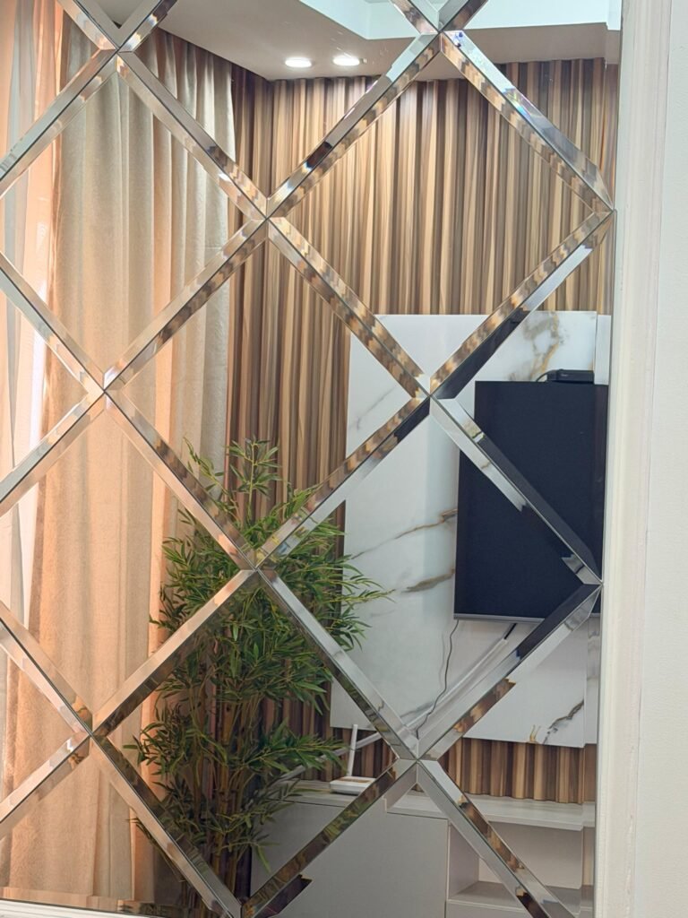 RITZ LUXURIOUS APARTMENTS